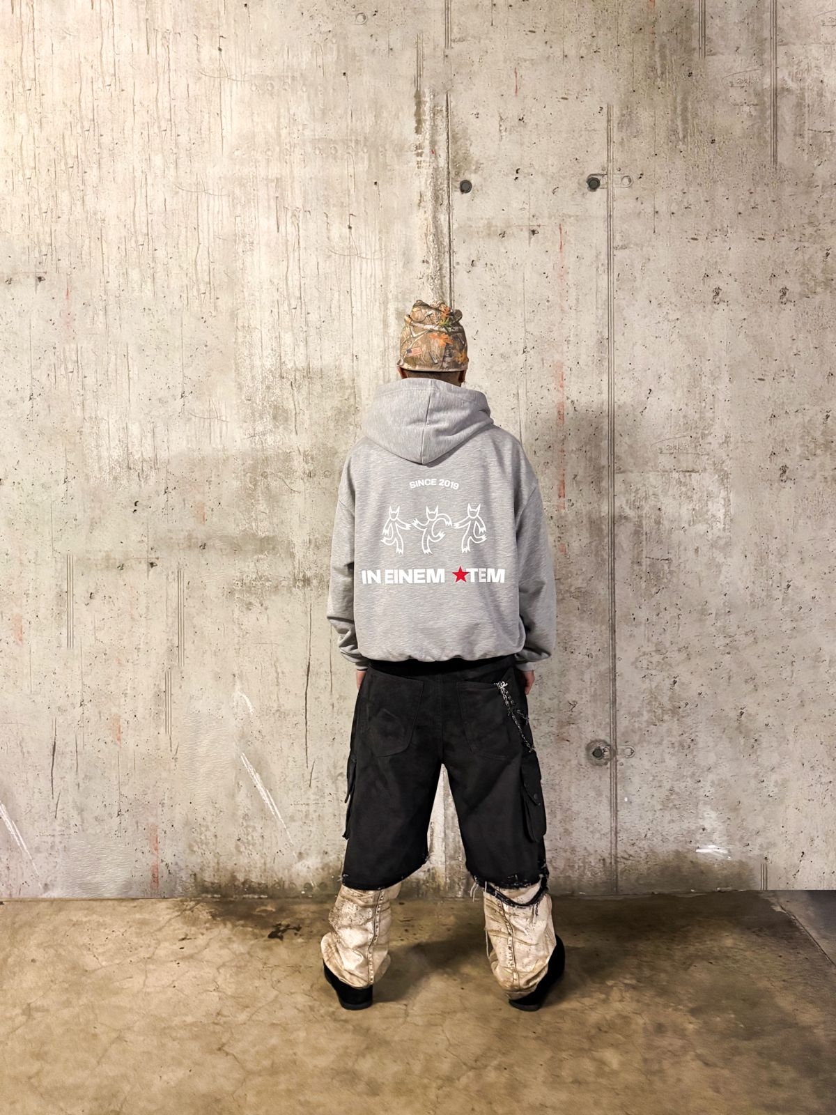 IEA ZIP UP HOODIE GRAY