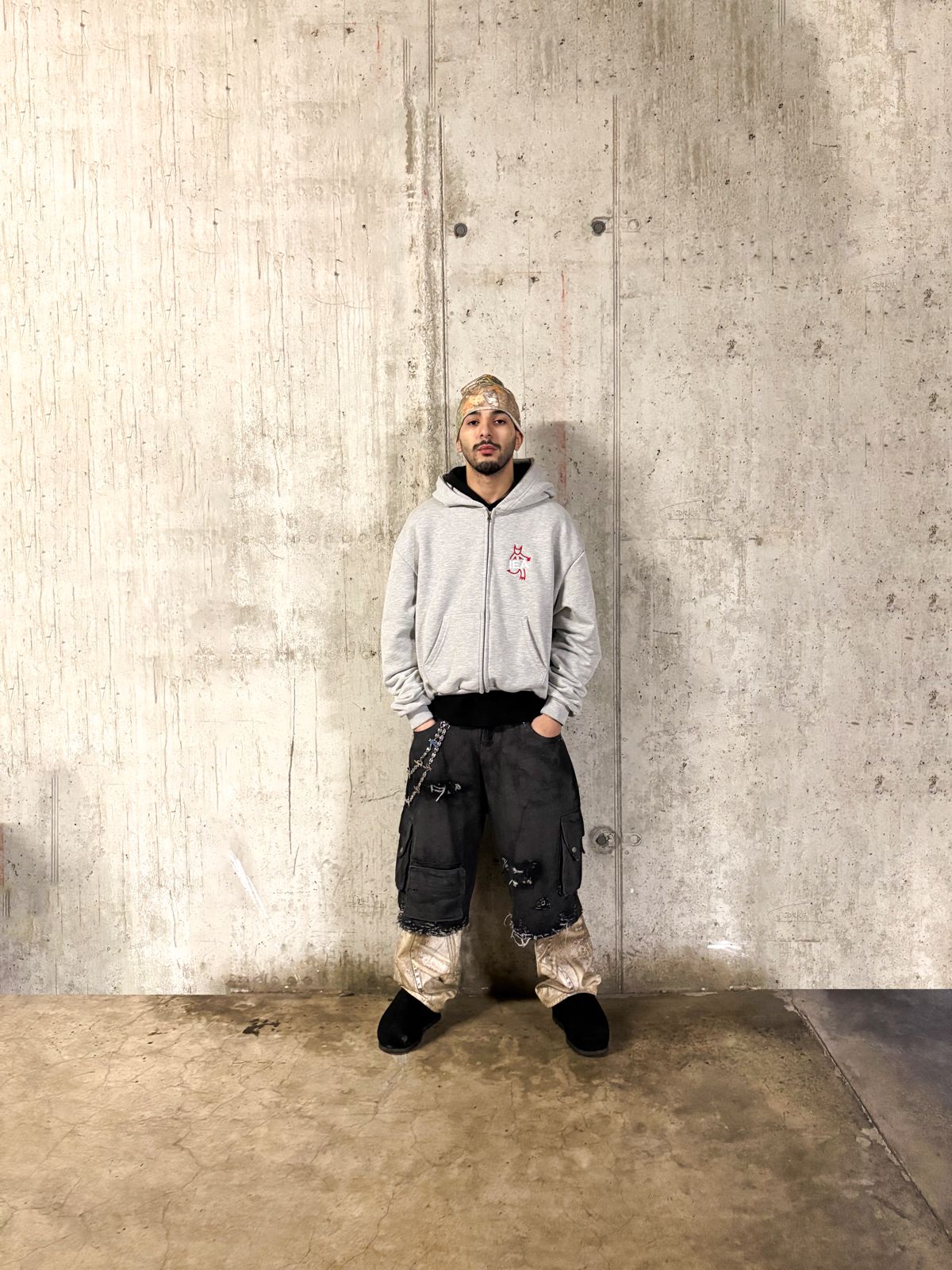 IEA ZIP UP HOODIE GRAY