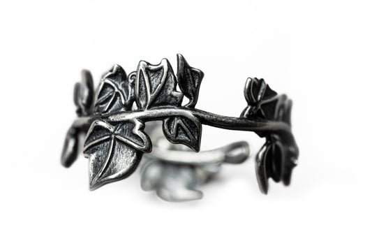 IVY RING