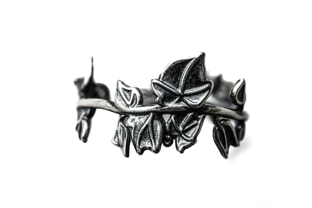 IVY RING