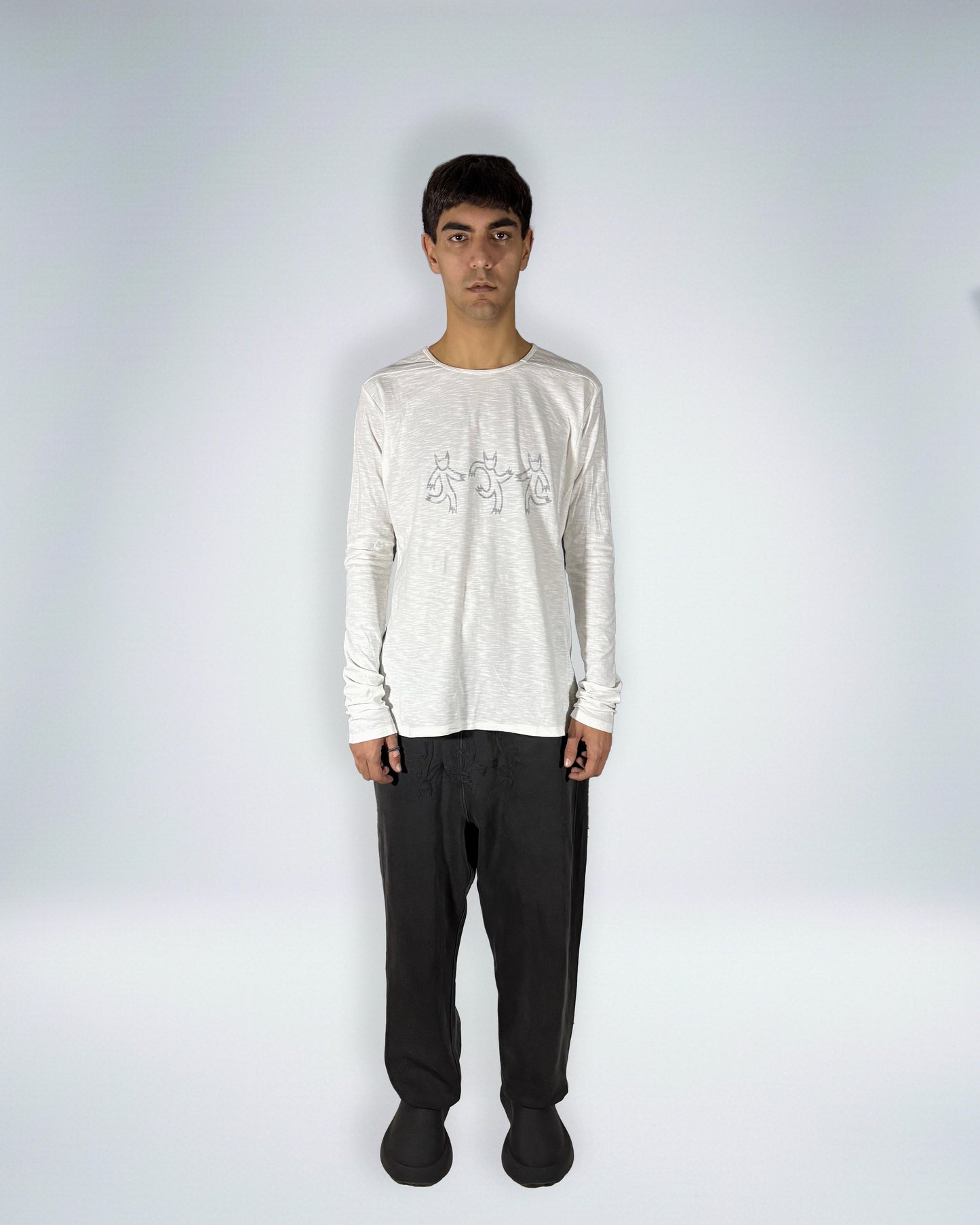 IN & OUT DEMON LONGSLEEVE