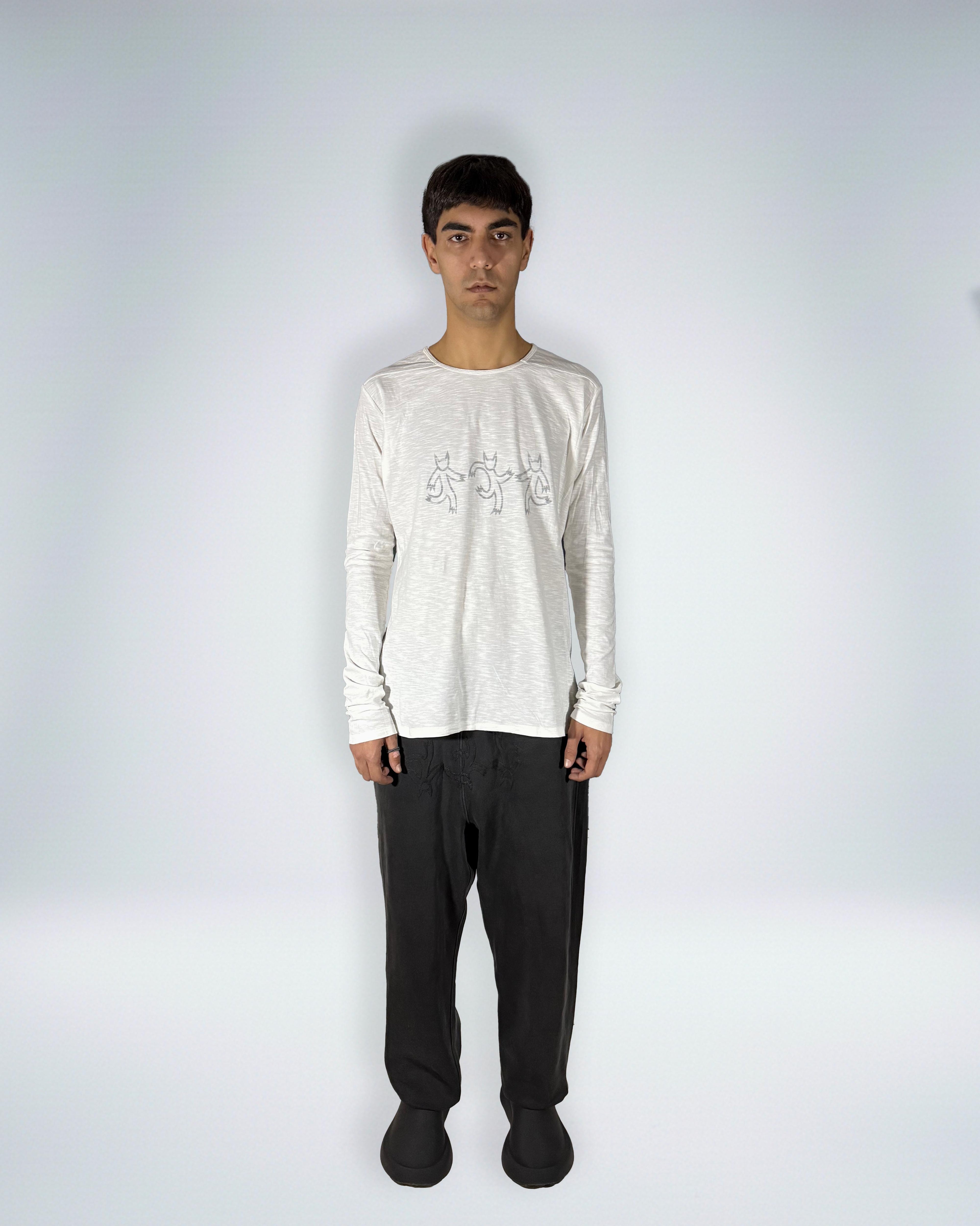 IN & OUT DEMON LONGSLEEVE