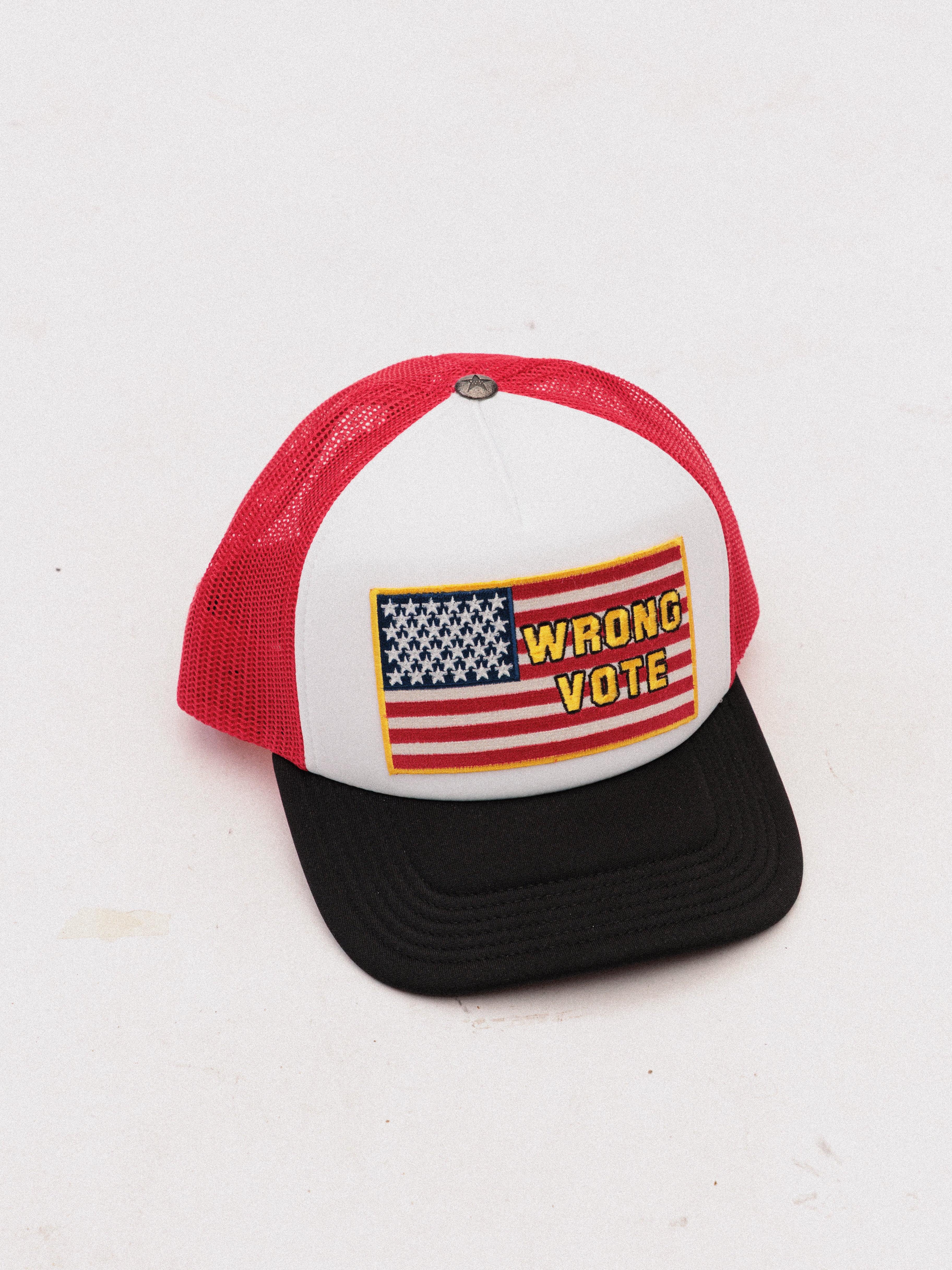WRONG VOTE CAP RED/BLACK
