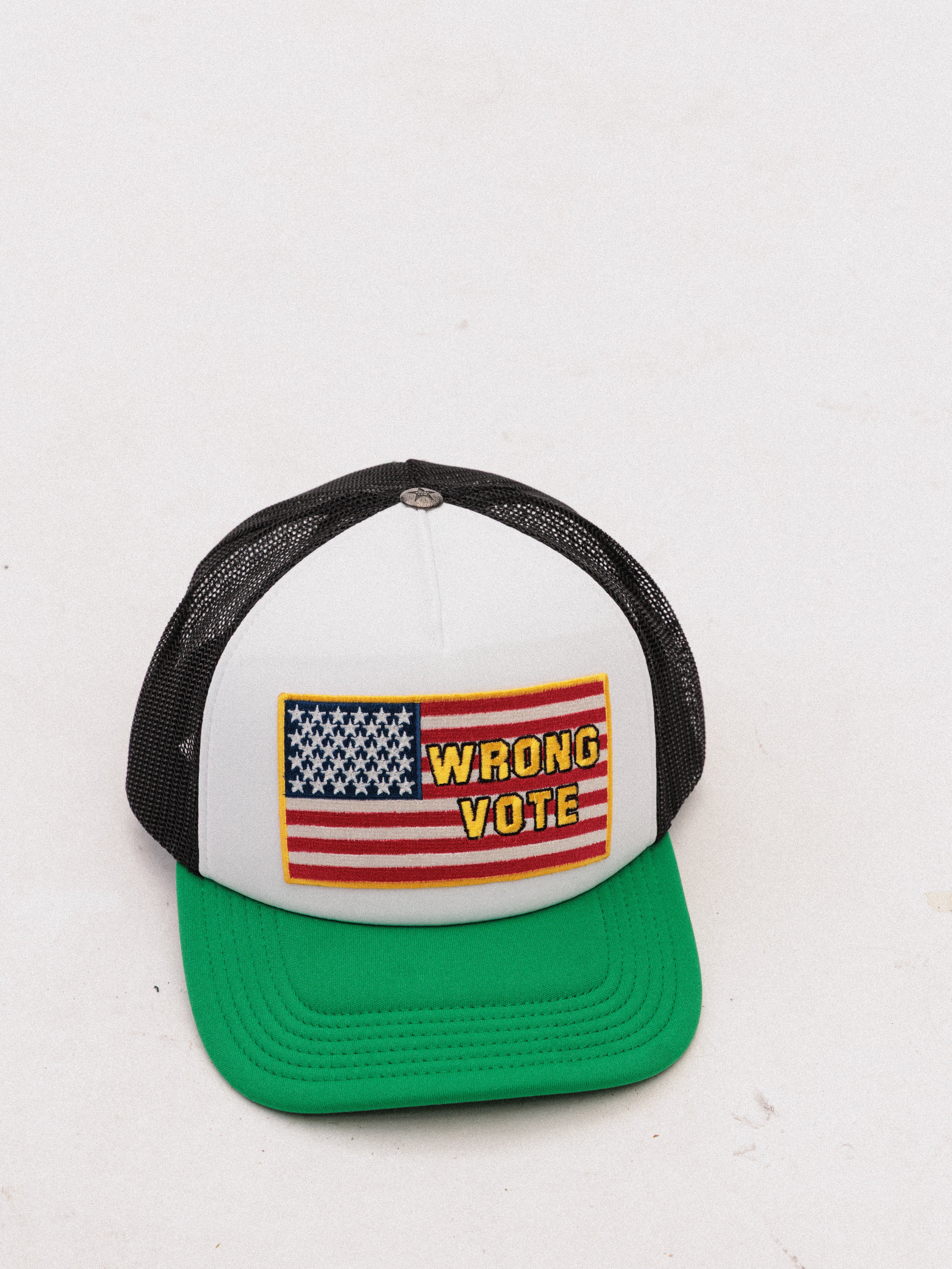 WRONG VOTE CAP WHITE/GREEN